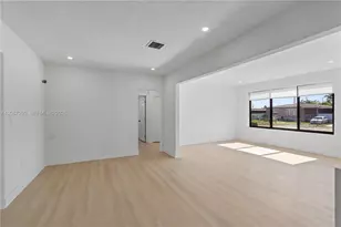 31 W 64th St, Hialeah, FL 33012 - Photo 7