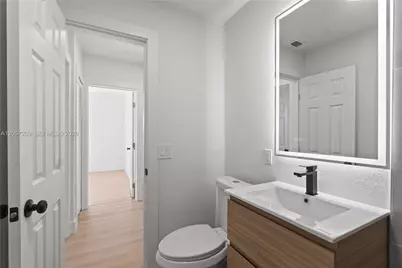 31 W 64th St, Hialeah, FL 33012 - Photo 17