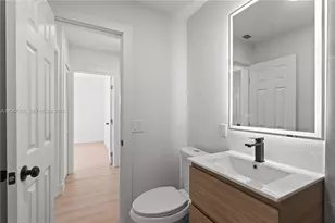 31 W 64th St, Hialeah, FL 33012 - Photo 17