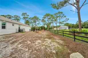 8025 SE Babcock St, Grant-Valkaria, FL 32909 - Photo 45