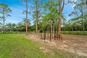 8025 SE Babcock St, Grant-Valkaria, FL 32909 - Photo 41