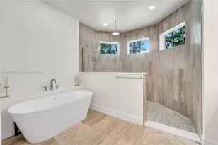 8025 SE Babcock St, Grant-Valkaria, FL 32909 - Photo 15