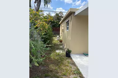 170 E 46th St #2, Hialeah, FL 33013 - Photo 17