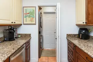 2549 NE 27th Ave, Fort Lauderdale, FL 33305 - Photo 11