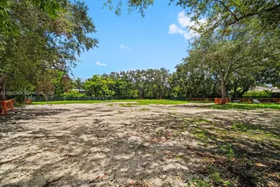 6285 SW 98th St, Pinecrest, FL 33156 - Photo 9