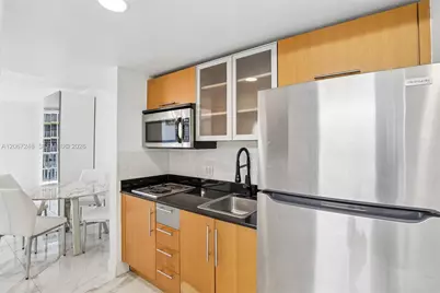 1750 N Bayshore Dr #3207, Miami, FL 33132 - Photo 17