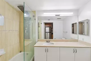 1750 N Bayshore Dr, Miami, FL 33132 - Photo 19