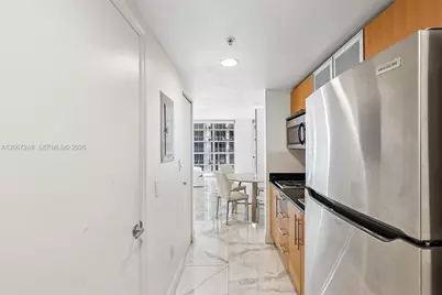 1750 N Bayshore Dr #3207, Miami, FL 33132 - Photo 15