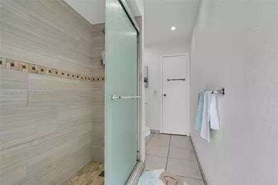 11911 NW 32nd Mnr, Sunrise, FL 33323 - Photo 23