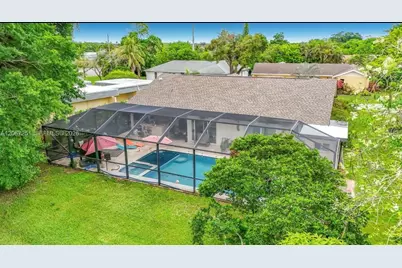 5403 Bayberry Ln, Tamarac, FL 33319 - Photo 21