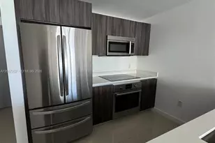 488 NE 18th St, Miami, FL 33132 - Photo 13