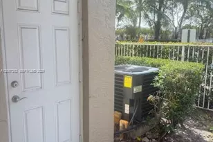 677 NW 42nd Ave, Plantation, FL 33317 - Photo 7