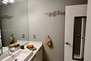 151 SE 1st St, Miami, FL 33131 - Photo 3