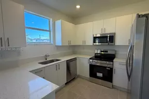 2537 SE 25th Dr, Homestead, FL 33035 - Photo 5