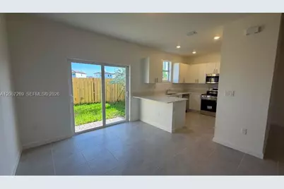 2537 SE 25th Dr #2537, Homestead, FL 33035 - Photo 3