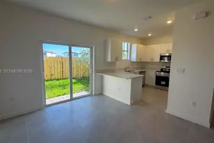 2537 SE 25th Dr, Homestead, FL 33035 - Photo 3