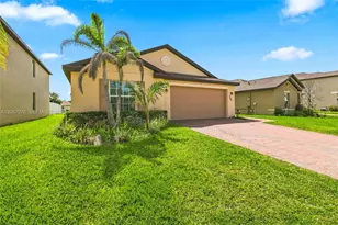 749 Worlington Ln, Fort Pierce, FL 34947 - Photo 3