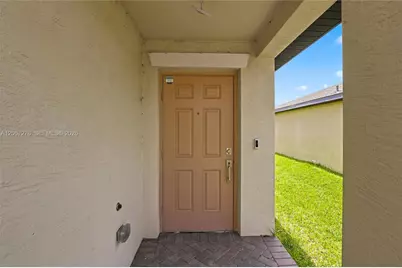 749 Worlington Ln, Fort Pierce, FL 34947 - Photo 7
