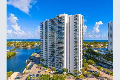 20505 E Country Club Dr #533, Aventura, FL 33180 - Photo 21