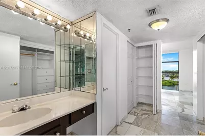 20505 E Country Club Dr #533, Aventura, FL 33180 - Photo 11