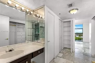 20505 E Country Club Dr, Aventura, FL 33180 - Photo 11