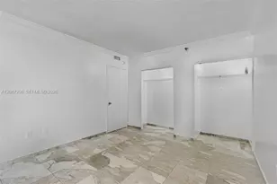 20505 E Country Club Dr, Aventura, FL 33180 - Photo 15