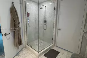 1331 Brickell Bay Dr, Miami, FL 33131 - Photo 15