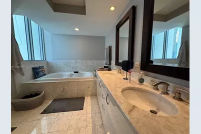 1331 Brickell Bay Dr #1708, Miami, FL 33131 - Photo 15