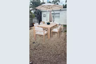 5950 NW 114th St- Efficiency 1, Hialeah, FL 33012 - Photo 5