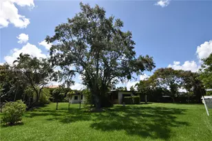 7050 SW 82nd Ct, Miami, FL 33143 - Photo 1