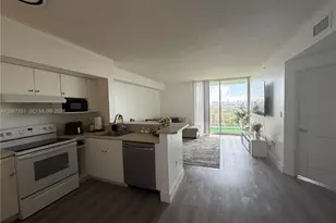 5077 NW 7th St, Miami, FL 33126 - Photo 5