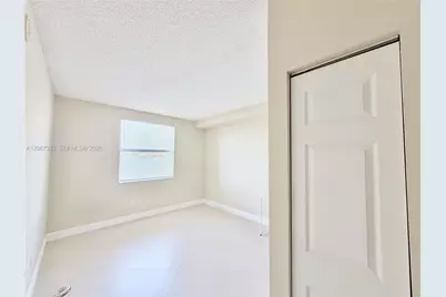 17100 N Bay Rd #1105, Sunny Isles Beach, FL 33160 - Photo 13