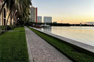 17100 N Bay Rd, Sunny Isles Beach, FL 33160 - Photo 21