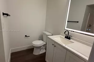 9902 Hammocks Blvd, Miami, FL 33196 - Photo 9
