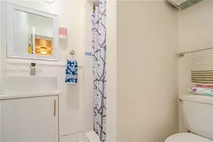 990 W 56th St, Hialeah, FL 33012 - Photo 23