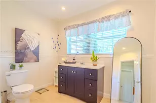 990 W 56th St, Hialeah, FL 33012 - Photo 21