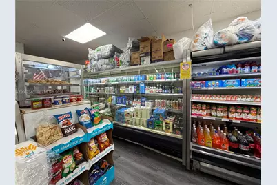 Confidential, Hialeah, FL 33018 - Photo 9