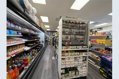 Confidential, Hialeah, FL 33018 - Photo 17