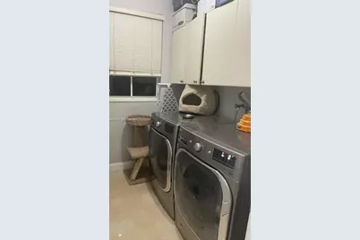 892 NW 131st Ave, Miami, FL 33182 - Photo 9