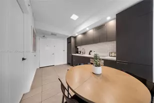227 NE 2nd St, Miami, FL 33132 - Photo 3