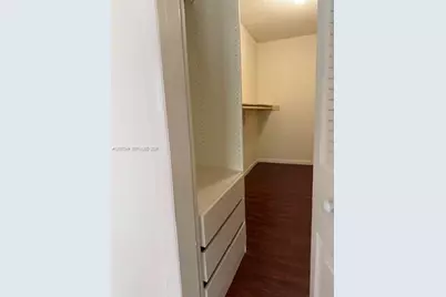 6960 Miami Gardens Dr #2-521, Hialeah, FL 33015 - Photo 7