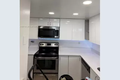 6960 Miami Gardens Dr #2-521, Hialeah, FL 33015 - Photo 1