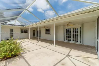 1731 NW 108th Ave, Pembroke Pines, FL 33026 - Photo 29