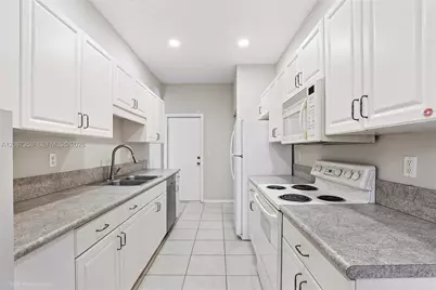 112 Wakulla Springs Way, Royal Palm Beach, FL 33411 - Photo 7