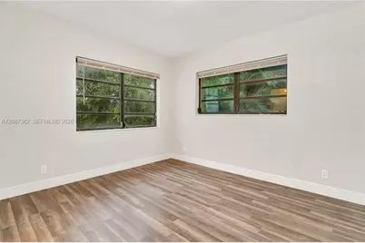 486 W Evanston Cir, Fort Lauderdale, FL 33312 - Photo 5