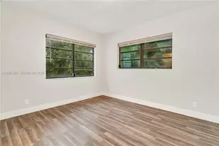 486 W Evanston Cir, Fort Lauderdale, FL 33312 - Photo 5