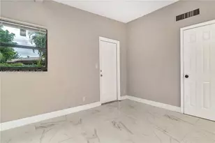 486 W Evanston Cir, Fort Lauderdale, FL 33312 - Photo 7