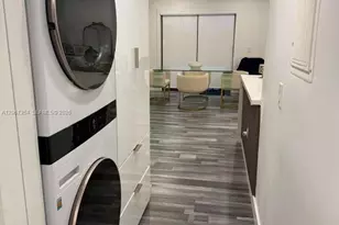 9340 Fontainebleau Blvd, Miami, FL 33172 - Photo 9