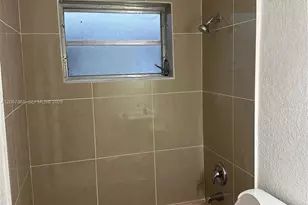 53 NW 169th St, North Miami Beach, FL 33169 - Photo 11