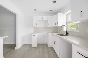 5300 Washington St, Hollywood, FL 33021 - Photo 11